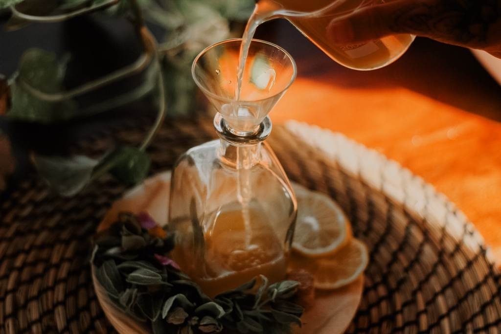 Hustensirup mit der Heilpflanze und Wildkraut: Zistrose. Ein wunderbares natürliches Hausmittel.